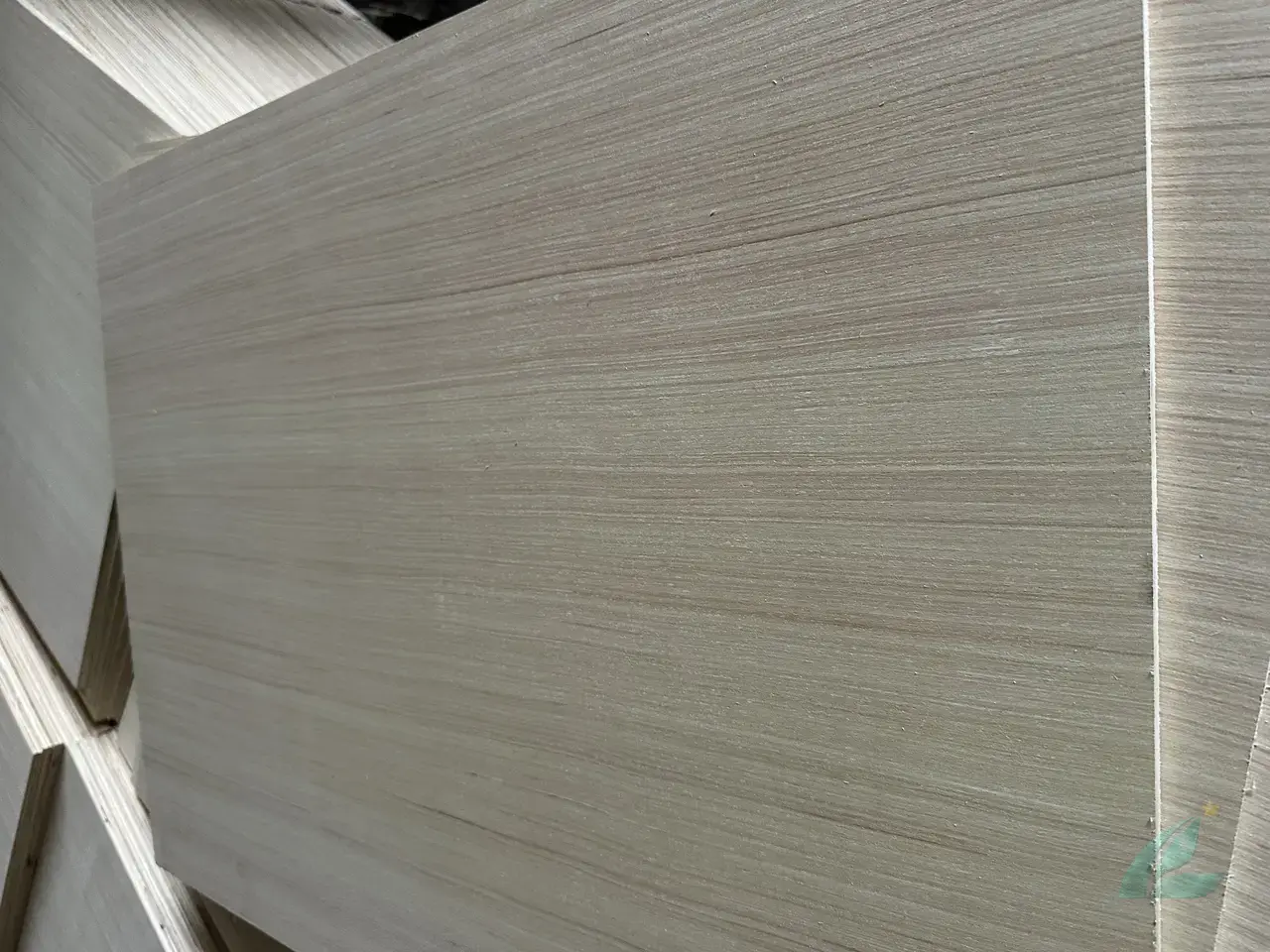 EV engineered veneer plywood Vietnam sanded surface for precision CNC routing Mika Plywood