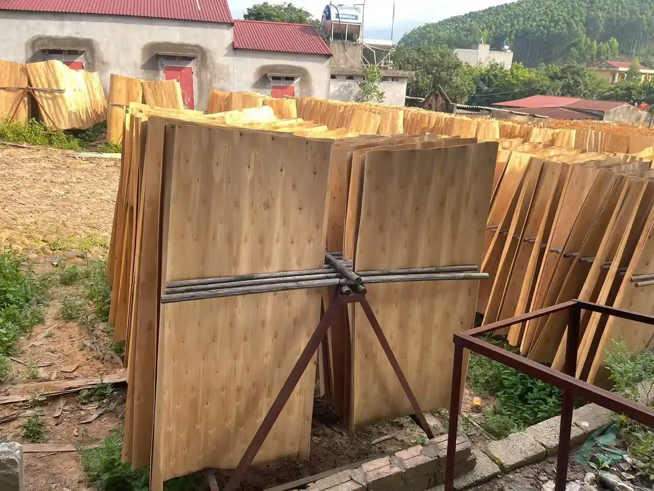 Core Veneer Vietnam — Mika Plywood