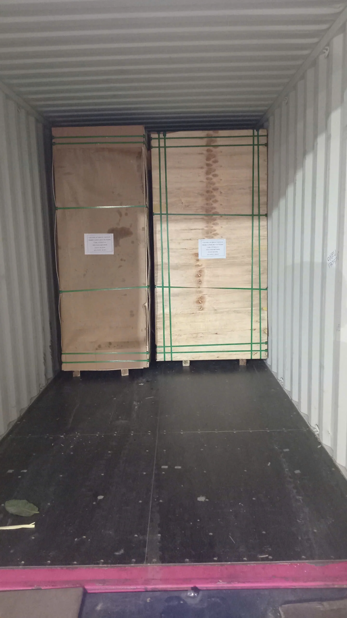 styrax core plywood 18 pallets 40hc container loading vietnam hcply