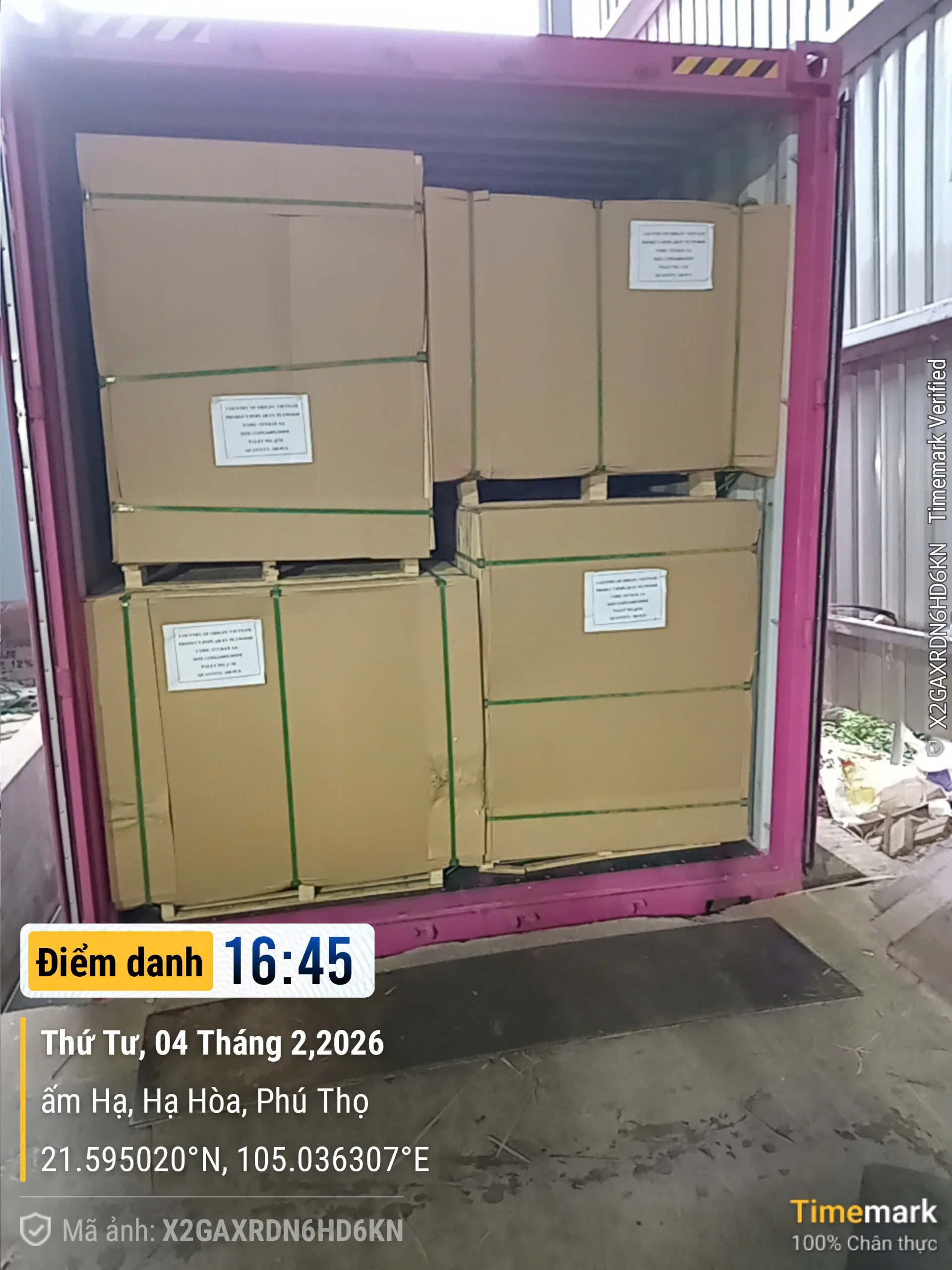 Styrax core plywood packing 1220x2440 18 pallets per 40HC container Mika Plywood Vietnam