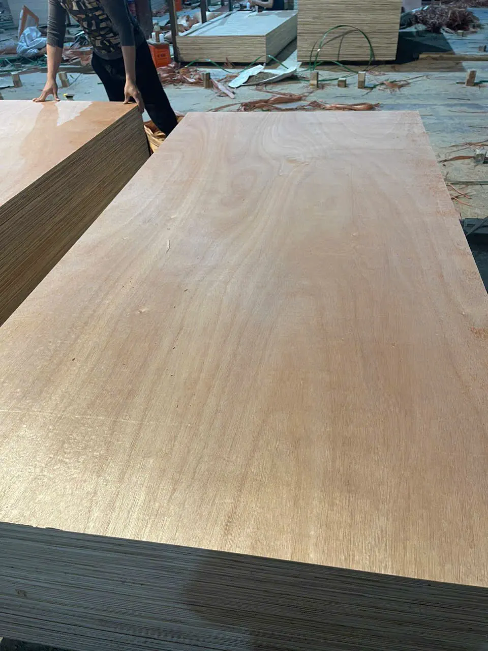 Okoume plywood Vietnam A grade face veneer export furniture sanded smooth Mika Plywood