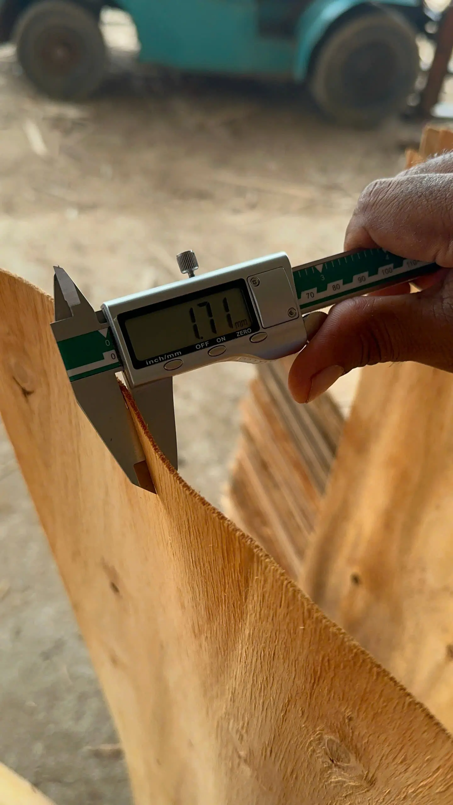eucalyptus core veneer vietnam export high density stitched quality hcply